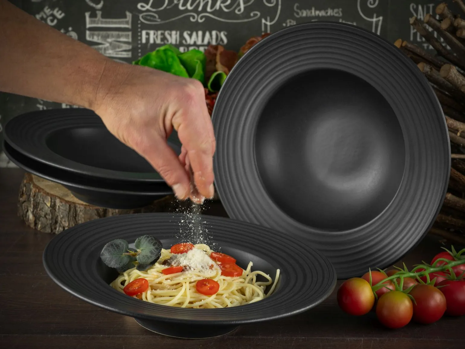 Lava Stone - Pastateller 4-tlg - Schwarz